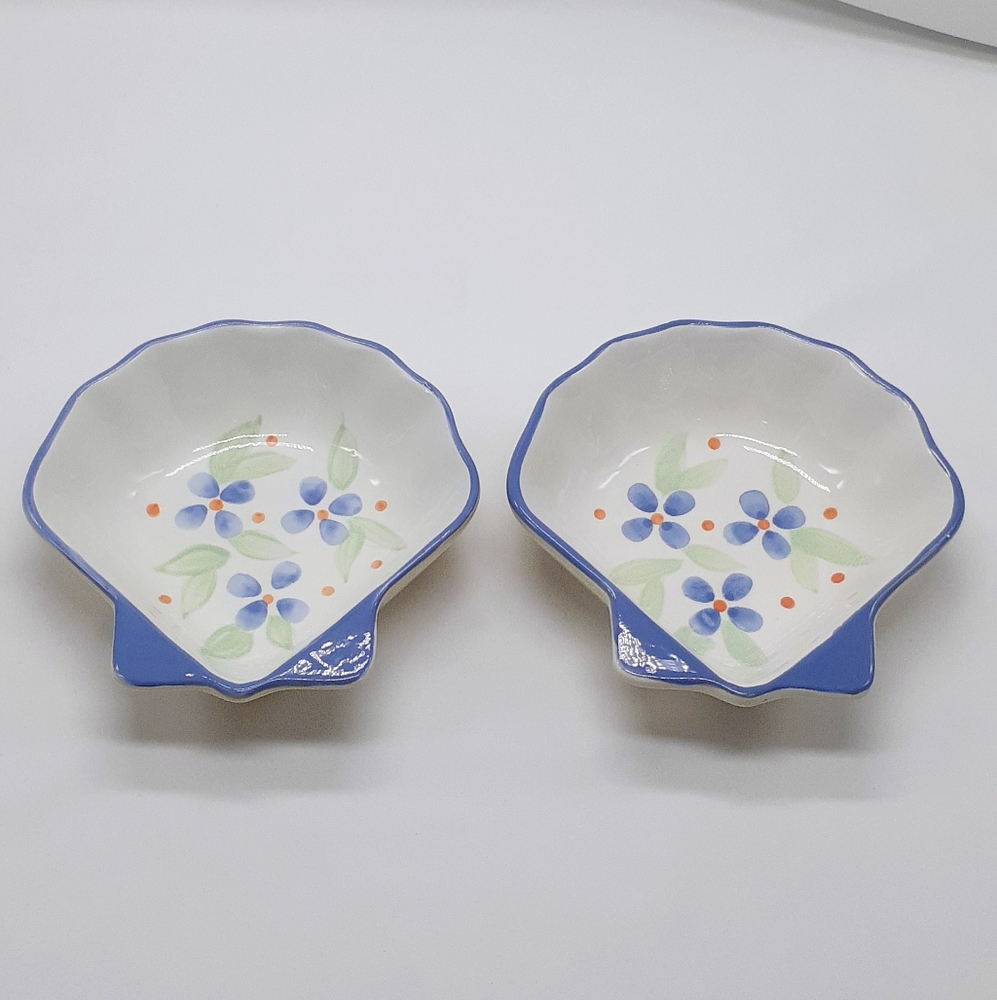 Pfaltzgraff "Summer Breeze" Small Shell Shaped Dishes- set of 2